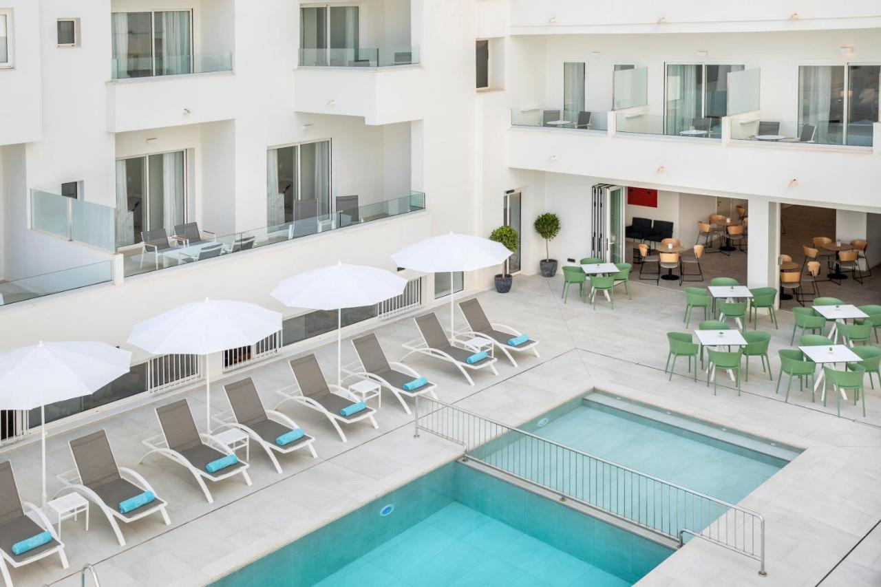 Aparthotel Marina Drach Porto Cristo Bagian luar foto